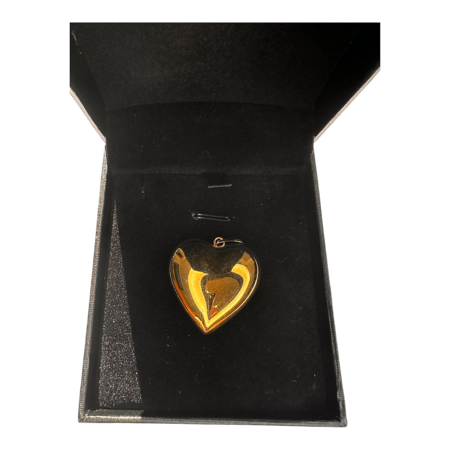 Love Shape Pendant 18K Gold